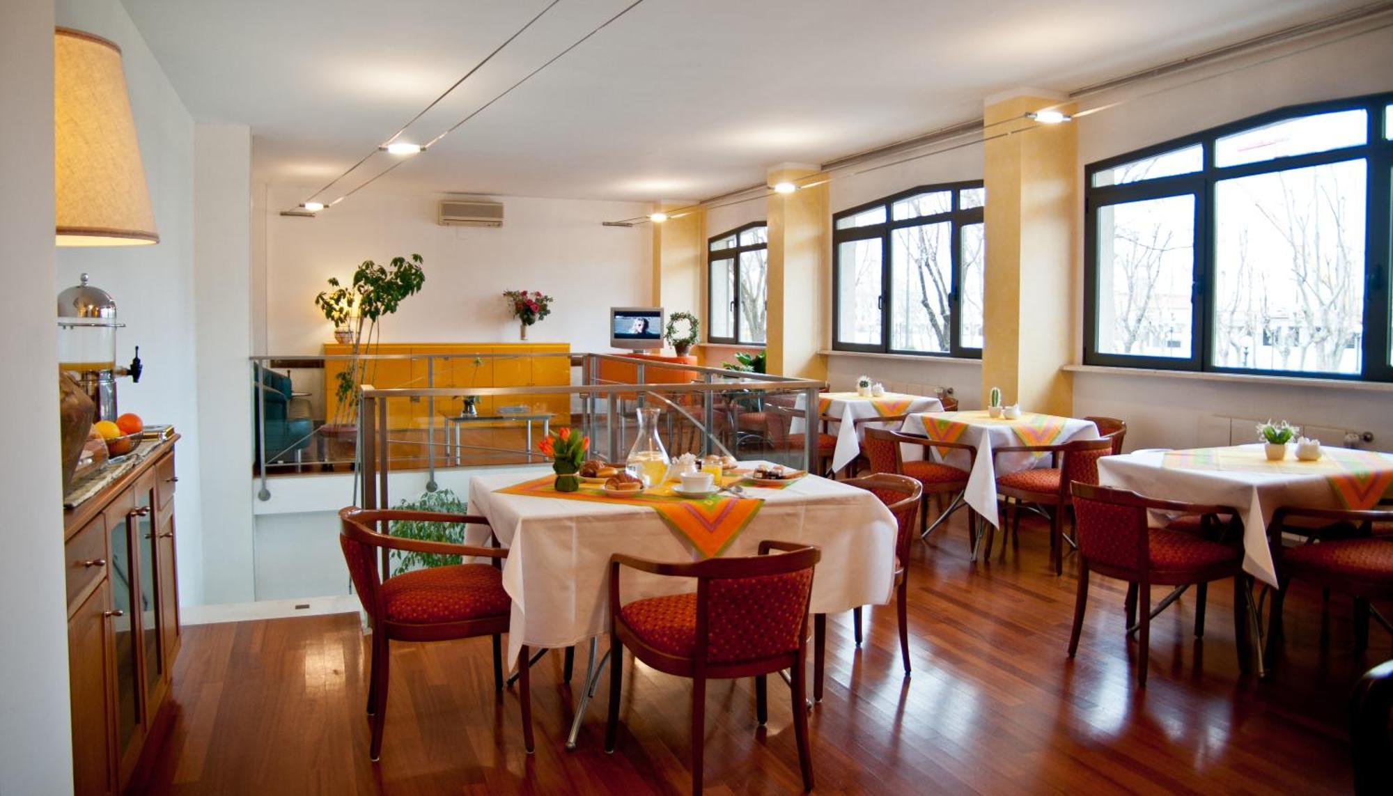 Hotel Boston Livorno Exterior foto